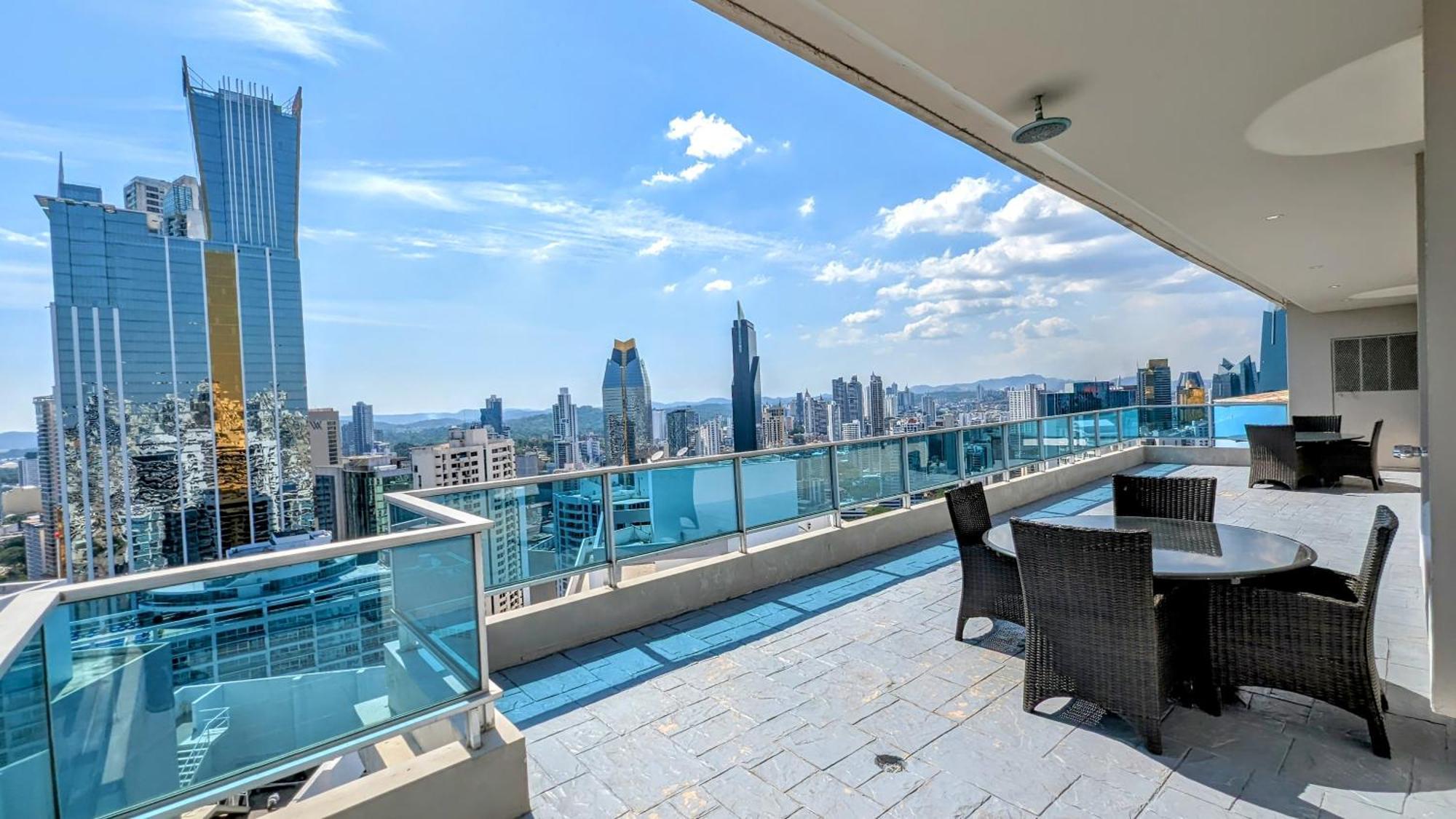Yc 3602 L Apartamento 2Br En Av Balboa Panama City Exterior photo